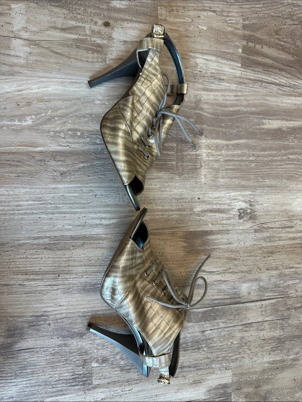 Michael Antonio Metallic Silver Emossed Lace-Up Stiletto Sandals size 9
